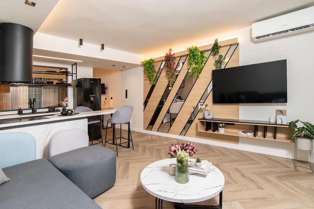 Verdant By Cozy Stories Alexandroupoli Bagian luar foto